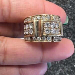 Wide band solid gold natural diamond ring